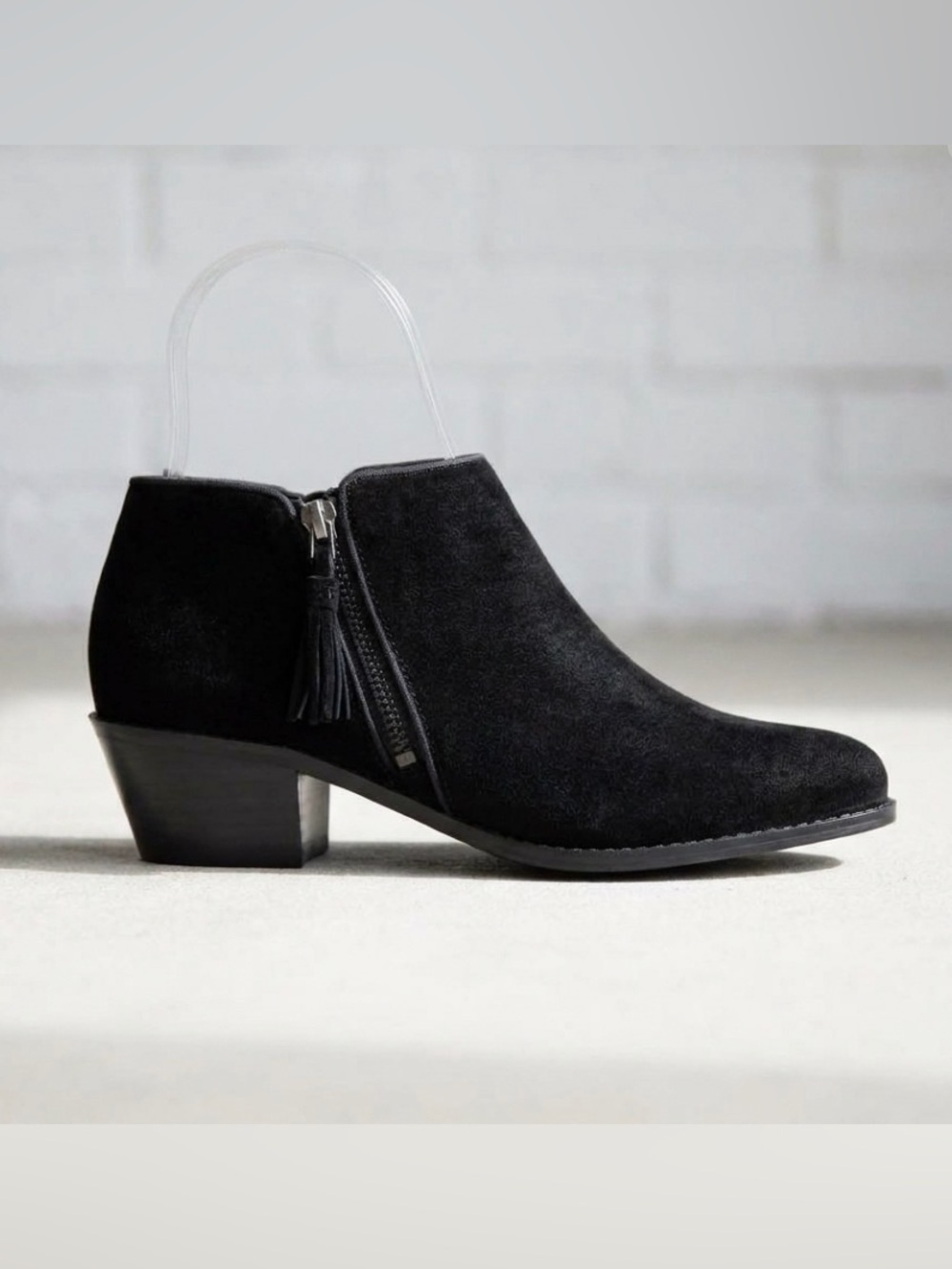 Vionic Joy Serena Black Suede Ankle Booties with Tassel Zip Size 8